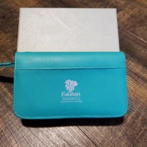 NWT New in Box Kalahari Resort Gemline Clutch